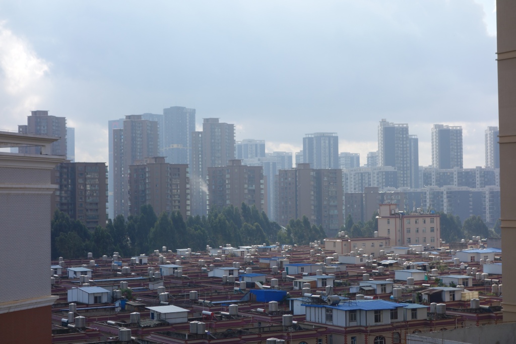 Copy-paste skyline of Kunming